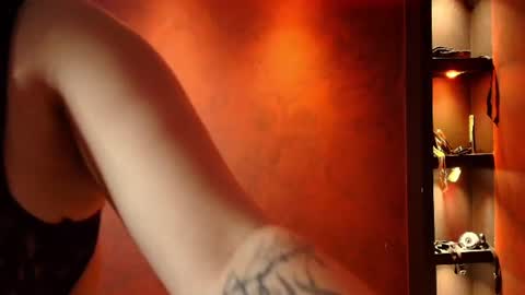 mranii_queen_bdsm_ online show from 07/21/26, 03:20
