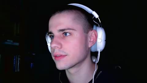 Snapshot of mrbepsik chatting on 02/19/26, 03:24 Mr Roman online show from 02/19/26, 03:24