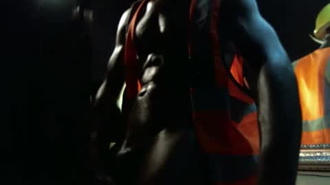 Snapshot of mrbigdiq chatting on 01/18/25, 02:03 MrBigDiQ1 online show from 01/18/25, 02:03