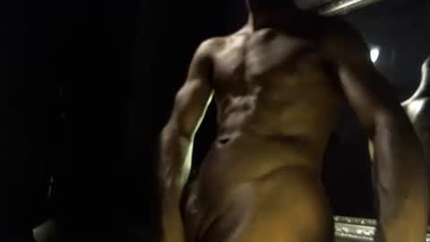 Snapshot of mrbigdiq chatting on 02/23/25, 10:28 MrBigDiQ1 online show from 02/23/25, 10:28