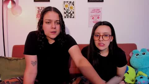 Laura online show from 04/22/26, 01:41