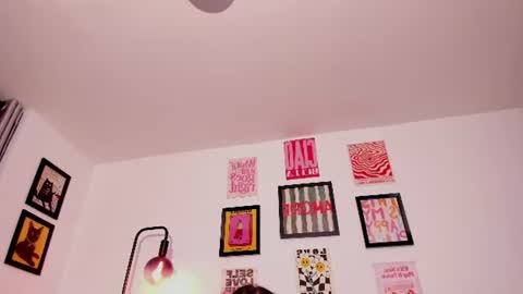 Snapshot of mrbuu_ chatting on 07/02/26, 03:23 Laura online show from 07/02/26, 03:23