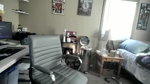 Snapshot of mrclean_55 chatting on 09/17/25, 09:05 MrClean55 online show from 09/17/25, 09:05