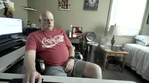 Snapshot of mrclean_55 chatting on 09/30/25, 07:41 MrClean55 online show from 09/30/25, 07:41