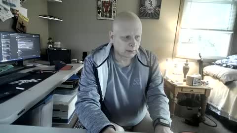 Snapshot of mrclean_55 chatting on 10/07/25, 04:37 MrClean55 online show from 10/07/25, 04:37