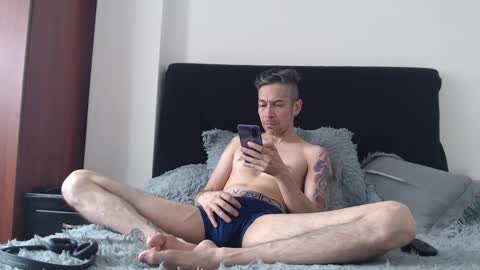mrcock_col online show from 03/07/25, 05:28