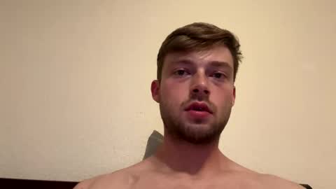 mrcoolguy68 online show from 05/18/26, 11:21