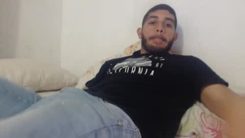 Snapshot of mrcum24 chatting on 12/30/24, 04:31 Will online show from 12/30/24, 04:31