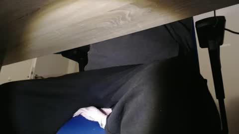 MrJohnsen1975 online show from 12/08/24, 03:24