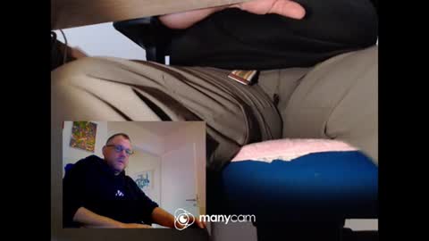 Snapshot of mrduplo1975 chatting on 06/14/26, 08:49 MrJohnsen1975 online show from 06/14/26, 08:49