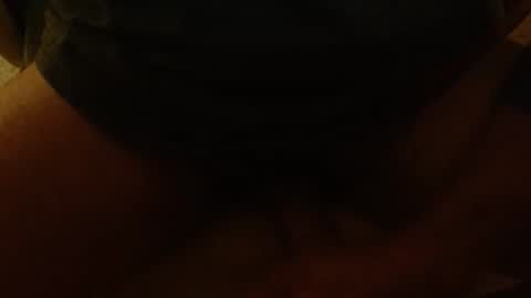 Snapshot of mre11118957 chatting on 02/10/26, 04:05 Mr-E online show from 02/10/26, 04:05