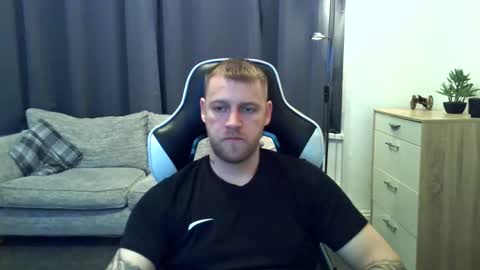 mrengland86566 online show from 02/12/26, 10:38