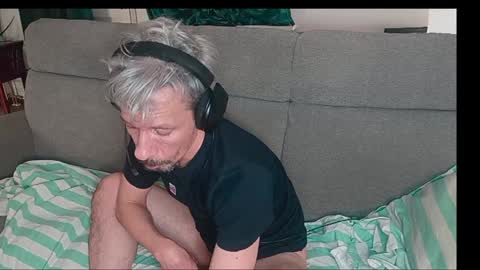 Snapshot of mreurope69 chatting on 01/12/25, 08:25 I am Hardy online show from 01/12/25, 08:25