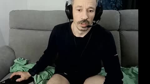 Snapshot of mreurope69 chatting on 03/07/25, 12:01 I am Hardy online show from 03/07/25, 12:01