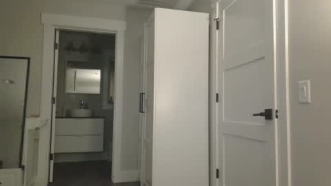 IwantU2WatchME online show from 01/04/25, 06:41