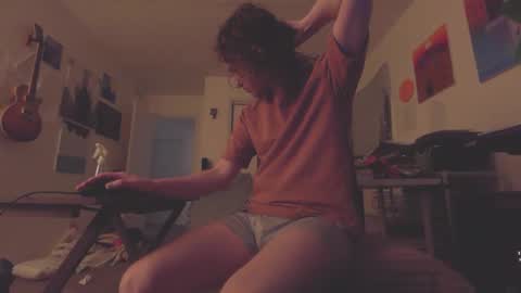 Ian online show from 03/25/26, 08:09