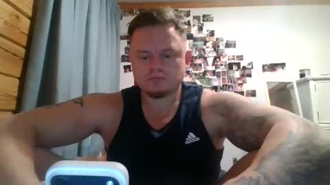 Snapshot of mrhandsome_1 chatting on 02/22/26, 05:55 mrhandsome_1 online show from 02/22/26, 05:55