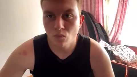 Snapshot of mrheat_ chatting on 10/05/25, 09:51 Max online show from 10/05/25, 09:51