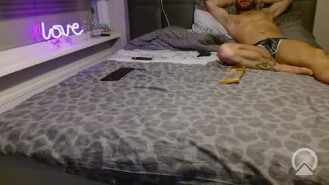 Snapshot of mrien chatting on 10/23/25, 08:29 nlNL online show from 10/23/25, 08:29