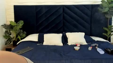 mrjustin_ online show from 11/20/25, 09:14