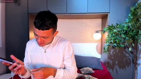 mrjustin_ online show from 11/26/25, 08:32