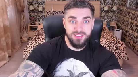 mrkarlhot99 online show from 02/11/25, 09:53