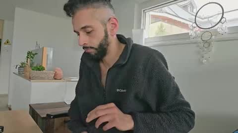 Snapshot of mrlongplay835366 chatting on 02/19/26, 12:23 mrlongplay835366 online show from 02/19/26, 12:23