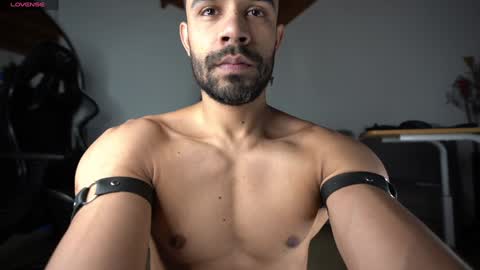 Luis    Instagram   online show from 12/28/24, 06:18