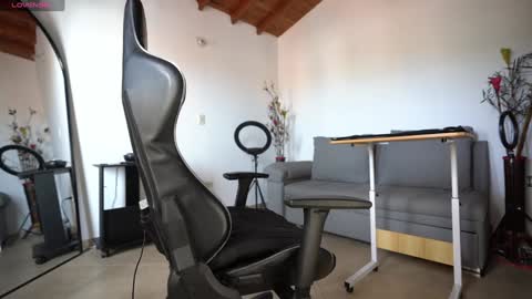 Luis    Instagram   online show from 01/06/25, 07:24