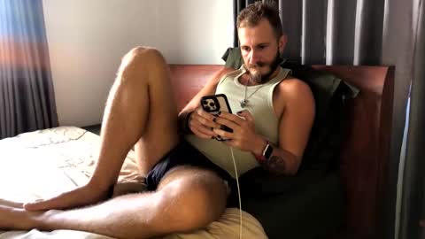 Max online show from 10/13/25, 07:30