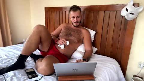 Max online show from 04/24/26, 09:45