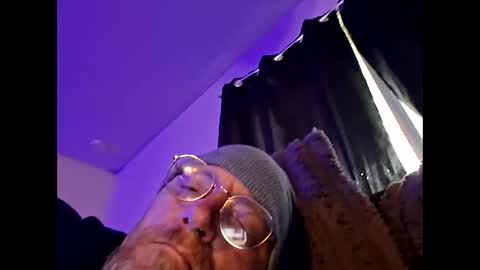 mrnmrsfucks4u online show from 04/29/26, 11:00