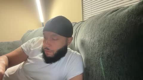 Snapshot of mrnuts24 chatting on 10/27/25, 01:42 mrnuts24 online show from 10/27/25, 01:42