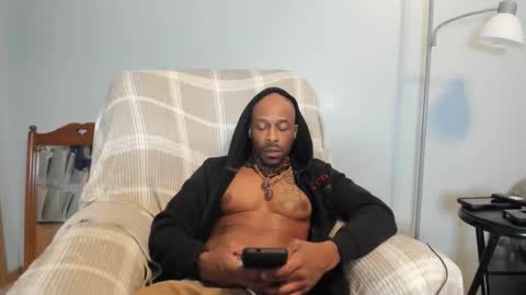 Snapshot of mromg007 chatting on 03/13/26, 03:02 mromg007 online show from 03/13/26, 03:02