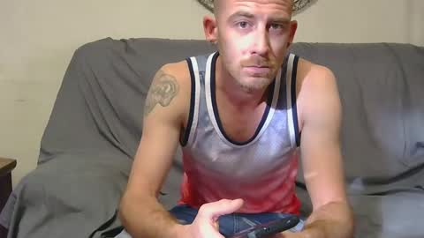 Snapshot of mrporno999 chatting on 12/21/25, 02:57 mrporno999 online show from 12/21/25, 02:57