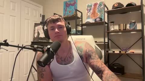 Snapshot of mrryanvoss chatting on 12/28/24, 03:48 Mr Ryan Voss online show from 12/28/24, 03:48