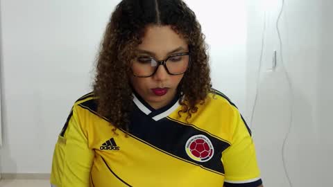 Snapshot of mrs_afroditha chatting on 02/14/26, 11:12 mrs_afroditha online show from 02/14/26, 11:12