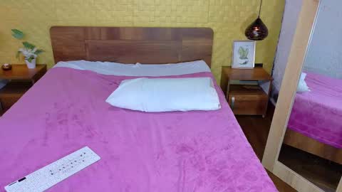 Snapshot of mrs_buttocks chatting on 03/04/25, 05:34 mrs_buttocks online show from 03/04/25, 05:34