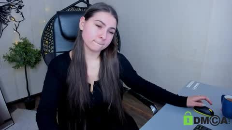 Snapshot of mrs_stella chatting on 03/31/26, 01:55 mrs_stella online show from 03/31/26, 01:55