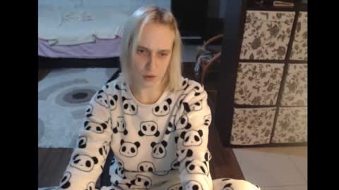 Sasha online show from 12/03/25, 07:01