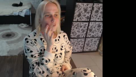 Sasha online show from 04/23/26, 03:58