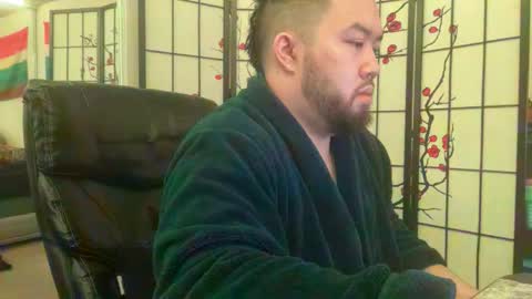 Snapshot of mrtoucheshimself chatting on 09/28/25, 04:56 Donovan Dozer online show from 09/28/25, 04:56