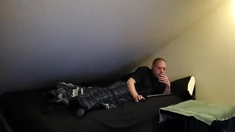 Snapshot of mrxhere chatting on 04/11/26, 09:57 mrxhere online show from 04/11/26, 09:57