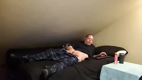 Snapshot of mrxhere chatting on 05/20/26, 08:15 mrxhere online show from 05/20/26, 08:15