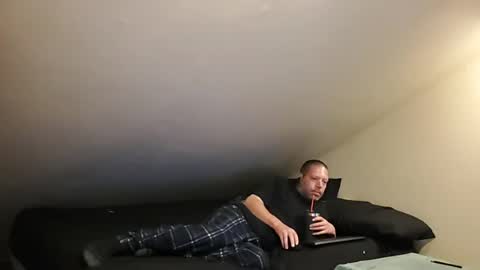 Snapshot of mrxhere chatting on 07/11/26, 09:27 mrxhere online show from 07/11/26, 09:27