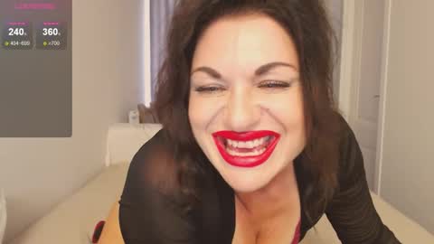 Hi Im Anna PVT open 6 tk  extratokens  online show from 10/05/25, 10:13