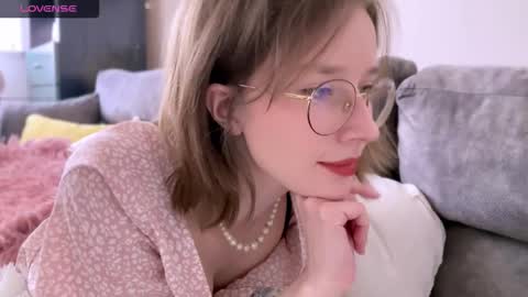 Snapshot of ms_christiana chatting on 02/05/26, 11:37 ms_christiana online show from 02/05/26, 11:37