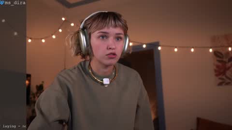 Snapshot of ms_dira chatting on 02/20/26, 04:51 dira and the riru tribe online show from 02/20/26, 04:51