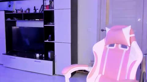 ms_emily_ online show from 03/24/26, 02:00