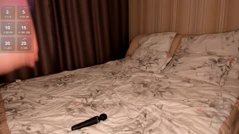 Eva 3 online show from 09/16/25, 12:50